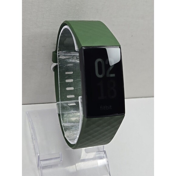 Fitbit Charge 4 FB417 Activity Tracker NFC Heart Rate GPS Smartwatch W/ Charger - Picture 3 of 11